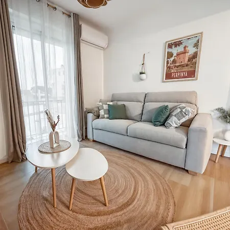 Elegant T2 Proche De La Avec Parking Prive