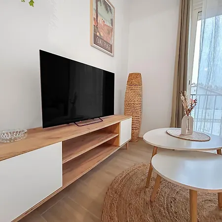 Elegant T2 Proche De La Avec Parking Prive *