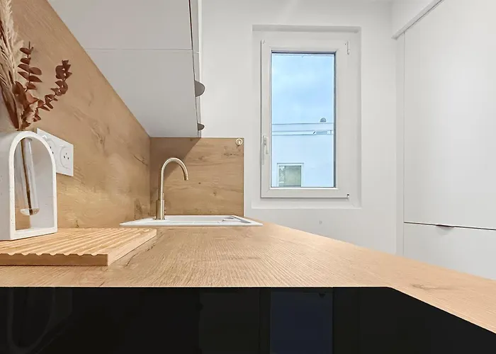 Apartamento Elegant T2 Proche De La Avec Parking Prive