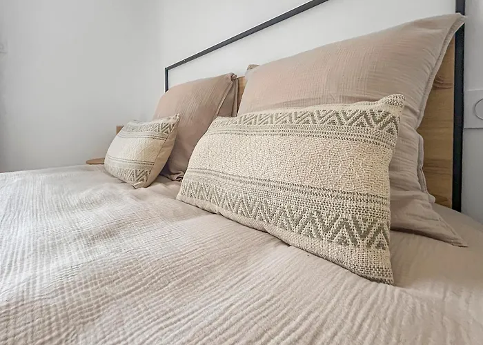 Elegant T2 Proche De La Avec Parking Prive Apartamento *