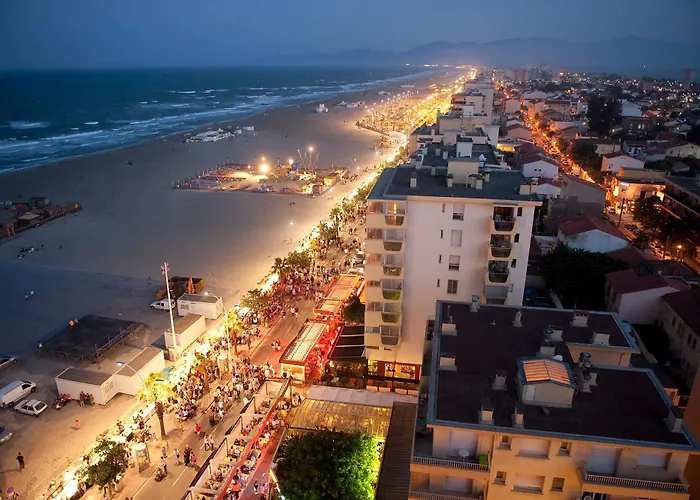 Elegant T2 Proche De La Avec Parking Prive